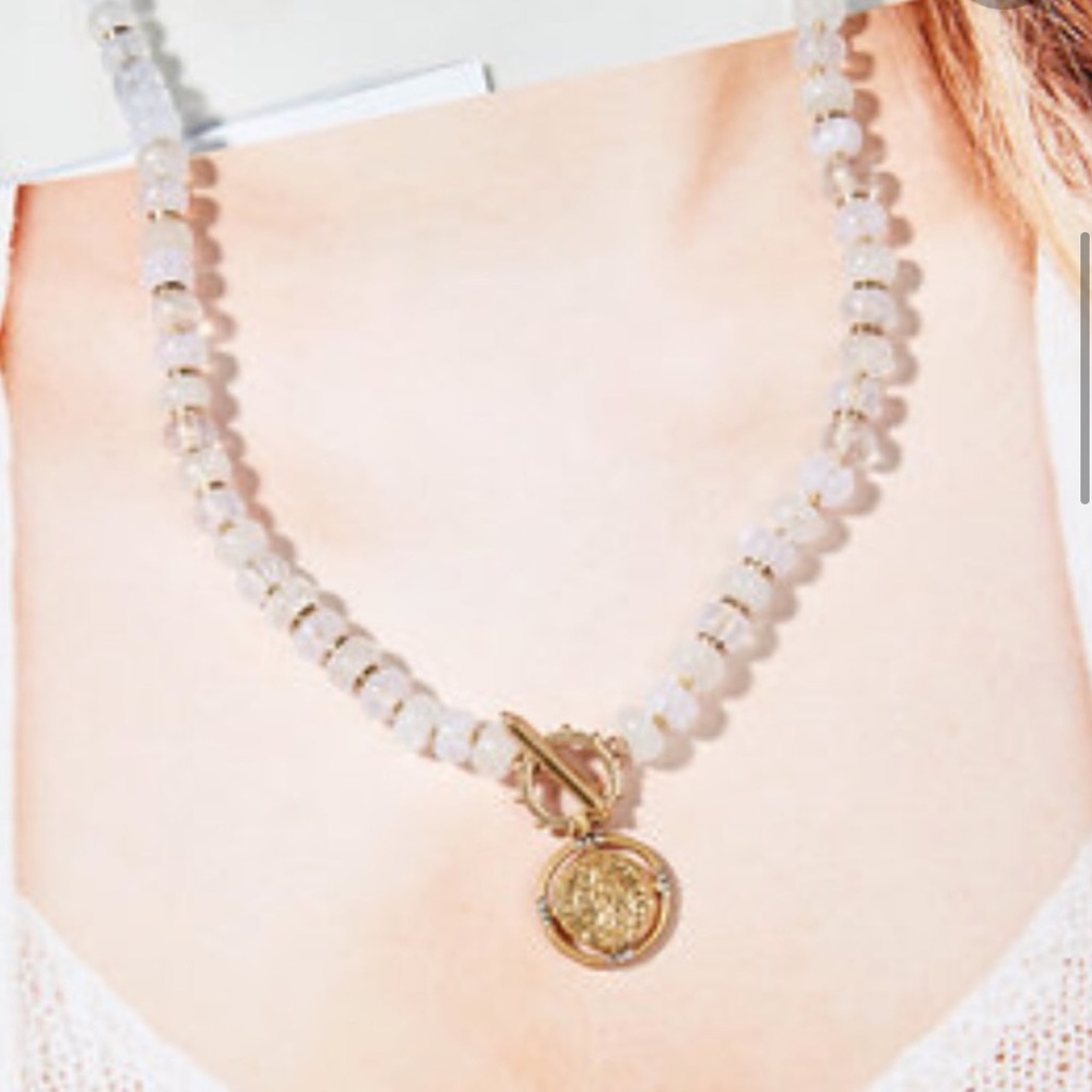 Stella & Dot Modern White Bohemian Beaded Gold Coin Pendant Necklace - Picture 5 of 16